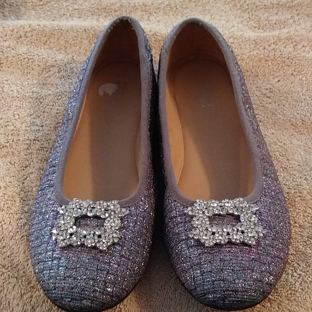 BEAUTIFUL KIDS BRADGLEY MISCHKA FLATS